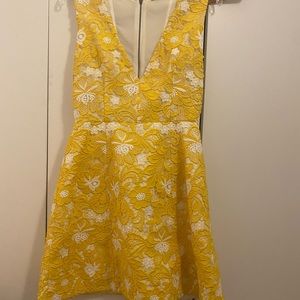 Alice and Olivia yellow white floral lace mini